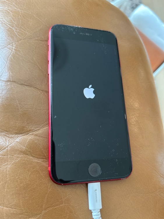 iPhone8 64GB SIMフリー（スマホ）の商品画像 - 査定依頼日：2026年4月11日 - 最高査定価格：6,000円