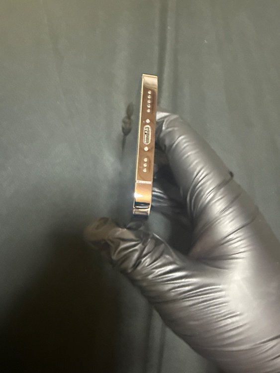 iPhone12Pro F17DX0CJ0D8R（スマホ）の商品画像 - 査定依頼日：2026年3月26日 - 最高査定価格：100,000円