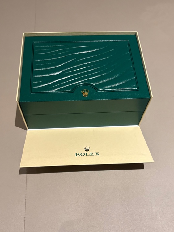 セレブレーション36（高級時計）の商品画像 - 査定依頼日：2026年4月8日 - 最高査定価格：2,400,000円