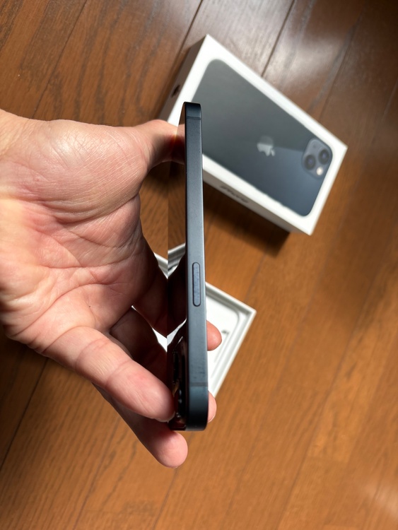 iPhone13 128G ブラック　simフリー（スマホ）の商品画像 - 査定依頼日：2026年4月11日 - 最高査定価格：36,000円