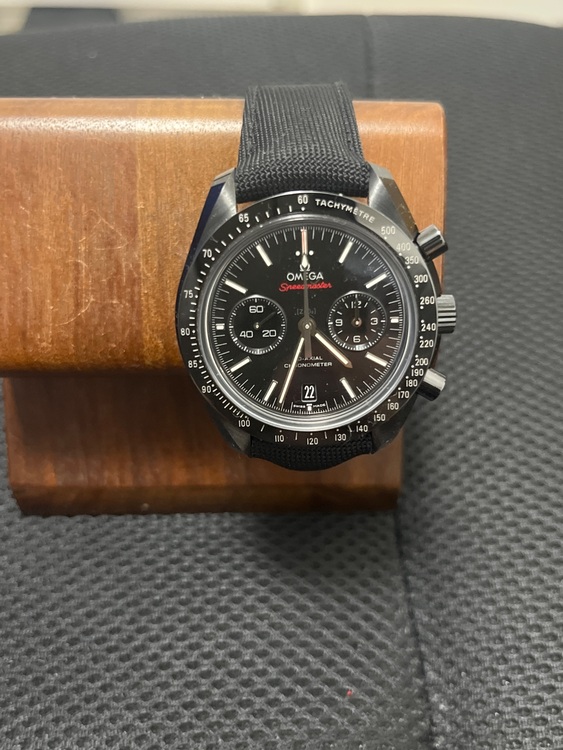 ダークサイドオブザムーン（高級時計）の商品画像 - 査定依頼日：2025年8月22日 - 最高査定価格：950,000円