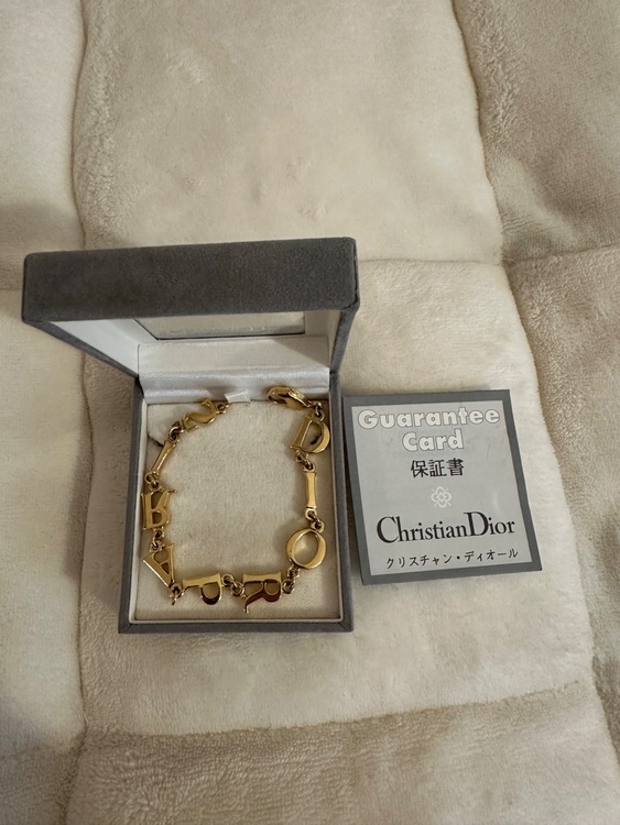 DIOR ブレスレット（金・貴金属）の商品画像 - 査定依頼日：2025年9月20日 - 最高査定価格：10,000円