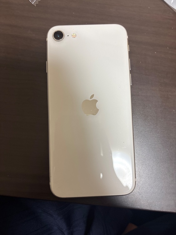 iPhone SE (第 2 世代) 128GB docomo（スマホ）の商品画像 - 査定依頼日：2026年4月1日 - 最高査定価格：12,000円