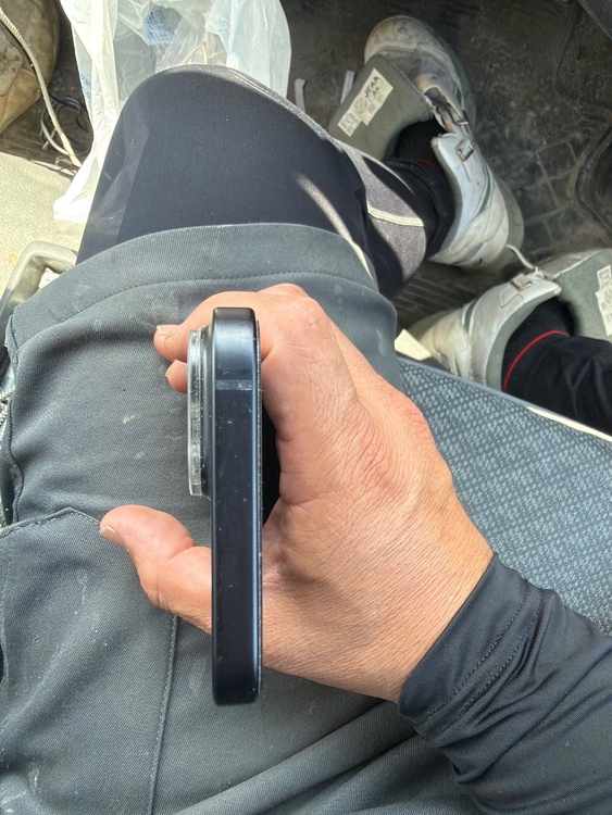 iPhone iPhone 15 256GB SIMフリー（スマホ）の商品画像 - 査定依頼日：2026年6月1日 - 最高査定価格：71,000円
