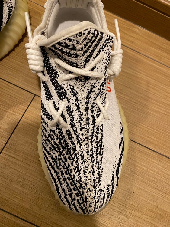 イージーブースト350v2ゼブラ（古着・ファッション）の商品画像 - 査定依頼日：2025年8月5日 - 最高査定価格：100,000円