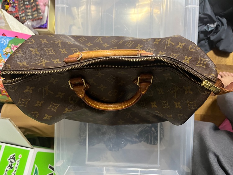 ルイヴィトン（ブランドバッグ）の商品画像 - 査定依頼日：2025年10月18日 - 最高査定価格：23,000円