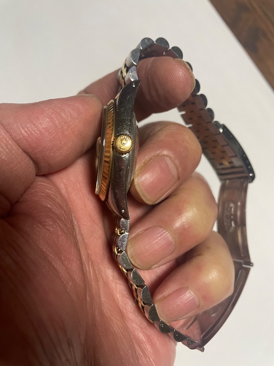 ロレックス デイトジャスト 16233（高級時計）の商品画像 - 査定依頼日：2026年1月23日 - 最高査定価格：900,000円