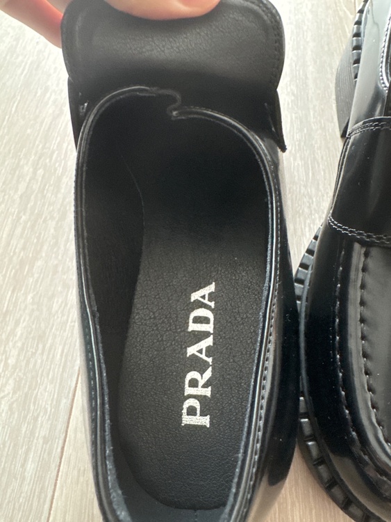 プラダ  （ブランドバッグ）の商品画像 - 査定依頼日：2026年3月29日 - 最高査定価格：25,000円