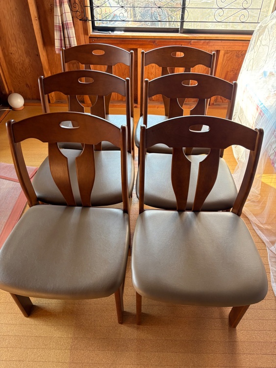 椅子　6脚（家具・寝具）の商品画像 - 査定依頼日：2026年2月13日 - 最高査定価格：10,000円