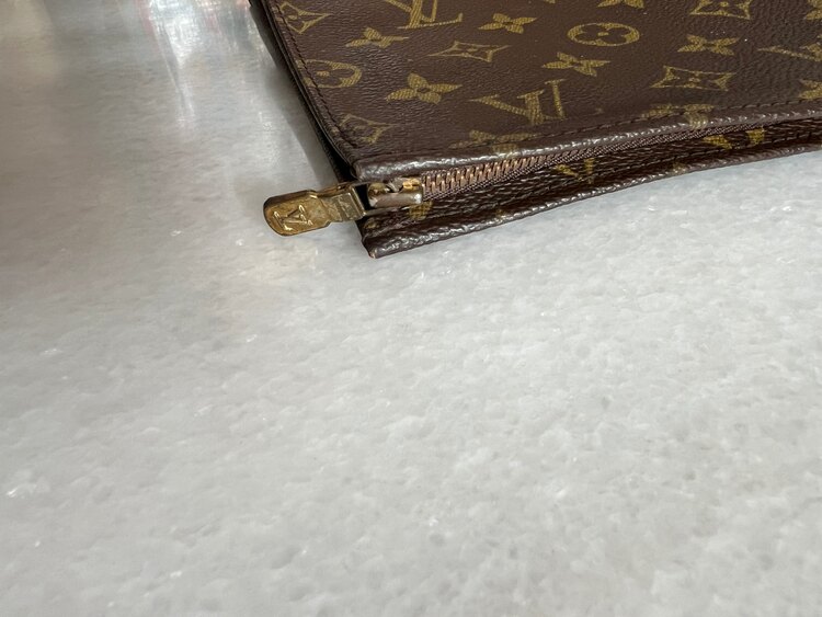 クラッチバッグ（ブランドバッグ）の商品画像 - 査定依頼日：2025年2月2日 - 最高査定価格：25,000円