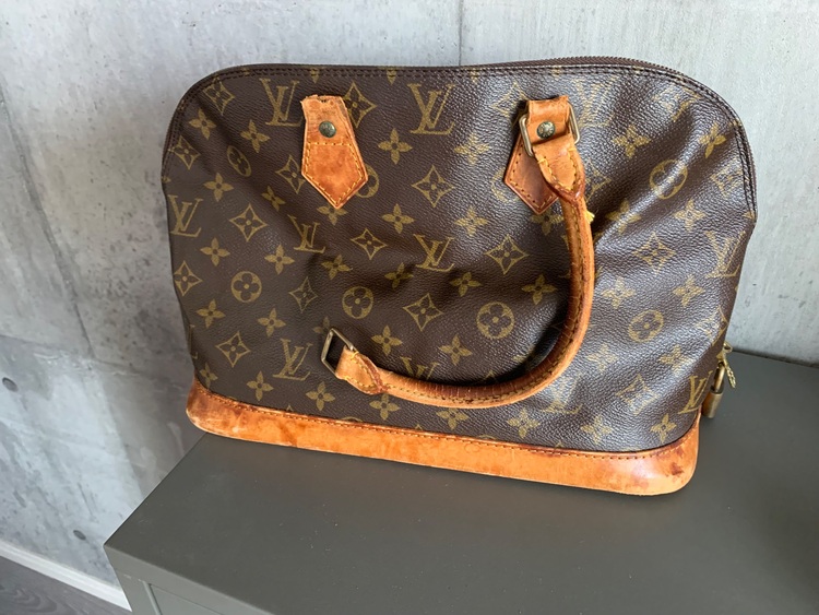 アルマ（ブランドバッグ）の商品画像 - 査定依頼日：2025年6月7日 - 最高査定価格：18,000円