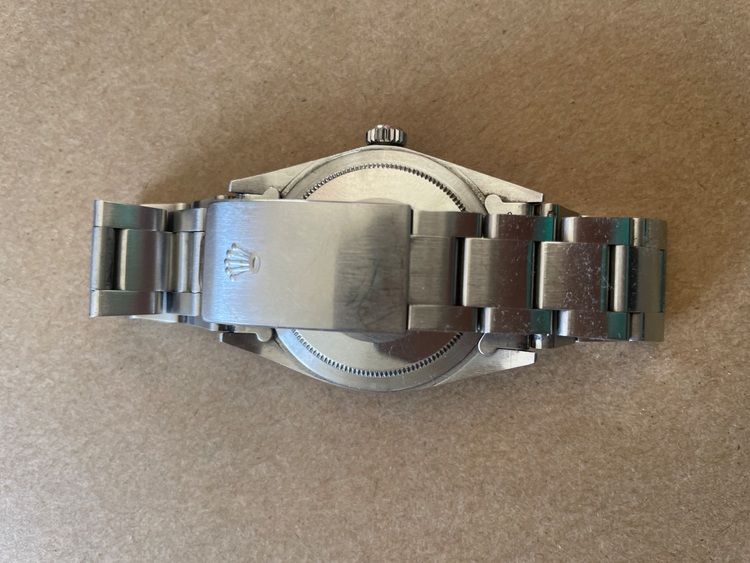 ロレックス エクスプローラー 101（高級時計）の商品画像 - 査定依頼日：2025年6月6日 - 最高査定価格：1,800,000円