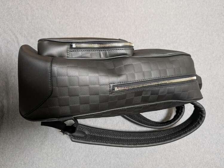 ダミエバックパック（ブランドバッグ）の商品画像 - 査定依頼日：2025年1月15日 - 最高査定価格：200,000円