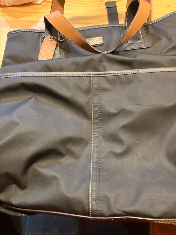 N2H1160-F70453（ブランドバッグ）の商品画像 - 査定依頼日：2026年3月29日 - 最高査定価格：1,500円