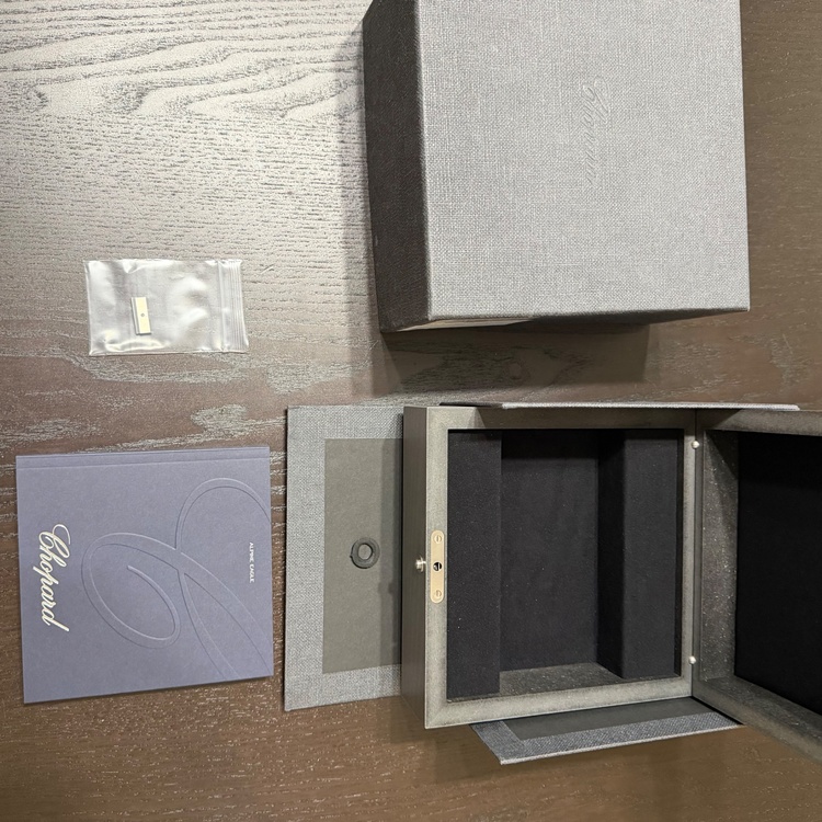 ショパール その他 （高級時計）の商品画像 - 査定依頼日：2026年3月21日 - 最高査定価格：1,500,000円