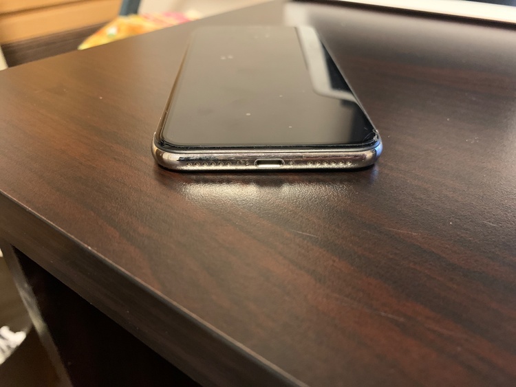 iPhoneX 256GB SIMフリー（スマホ）の商品画像 - 査定依頼日：2026年1月20日 - 最高査定価格：11,000円