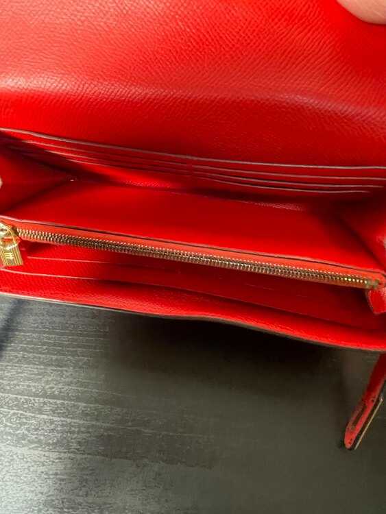 エルメス　ヴォーエプソン　ケリーウォレット　長財布　レッド（ブランドバッグ）の商品画像 - 査定依頼日：2025年3月10日 - 最高査定価格：385,000円