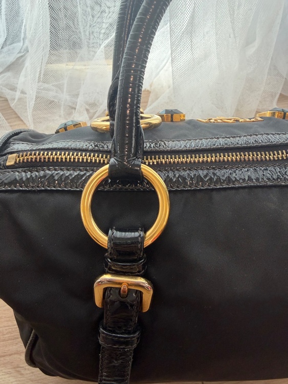 プラダ  （ブランドバッグ）の商品画像 - 査定依頼日：2026年2月15日 - 最高査定価格：65,000円