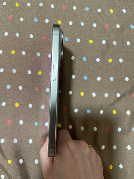 iPhone iPhone 15 Pro 128GB SIMフリー（スマホ）の商品画像 - 査定依頼日：2026年9月6日 - 最高査定価格：76,000円