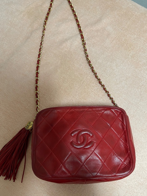 タッセル付きチェーンショルダー（ブランドバッグ）の商品画像 - 査定依頼日：2025年7月8日 - 最高査定価格：70,000円