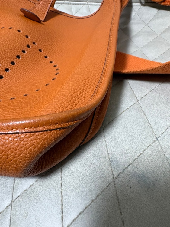 エルメス　エブリン（ブランドバッグ）の商品画像 - 査定依頼日：2025年12月15日 - 最高査定価格：240,000円