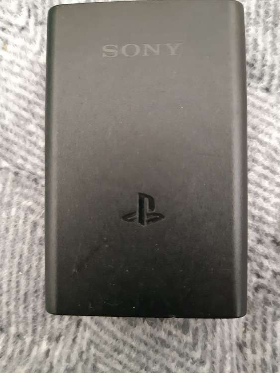 PlayStation vita（ゲーム機本体・ゲームソフト）の商品画像 - 査定依頼日：2023年2月11日 - 最高査定価格：8,000円