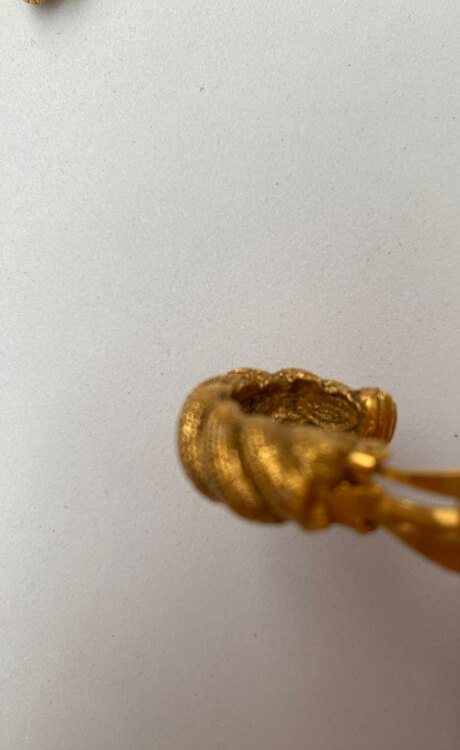 シャネル　フープイヤリング（ブランド財布・小物）の商品画像 - 査定依頼日：2025年2月2日 - 最高査定価格：25,000円