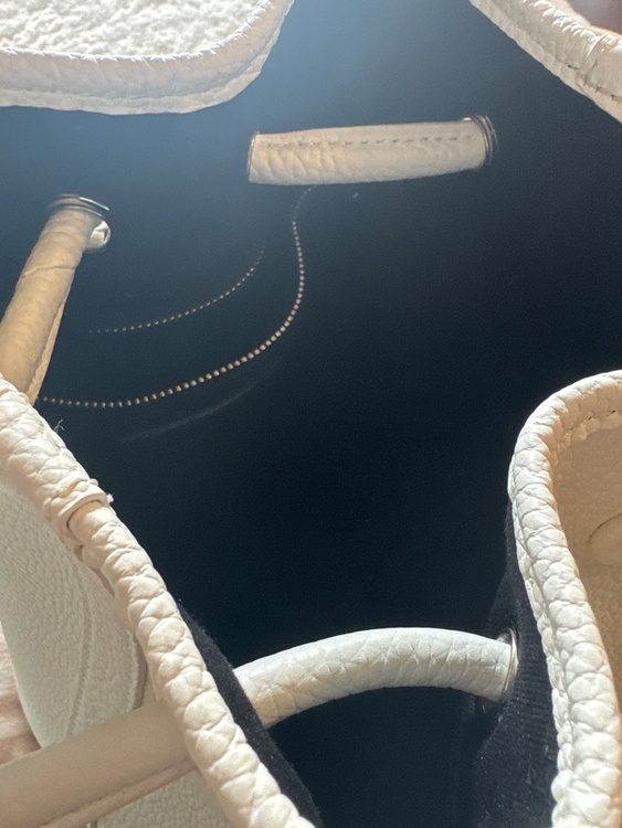 VASIC バッグ（ブランドバッグ）の商品画像 - 査定依頼日：2025年12月11日 - 最高査定価格：100,000円