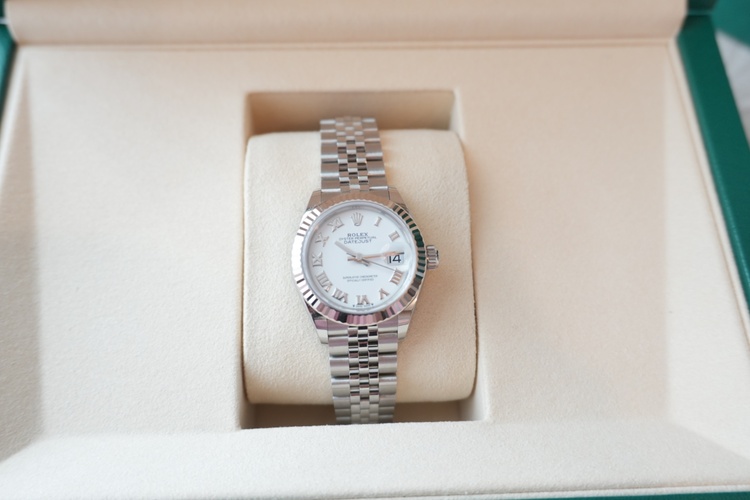 デイトジャスト28mm（高級時計）の商品画像 - 査定依頼日：2026年2月7日 - 最高査定価格：2,750,000円