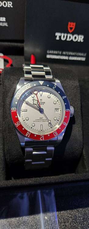 GMT（高級時計）の商品画像 - 査定依頼日：2025年2月11日 - 最高査定価格：450,000円