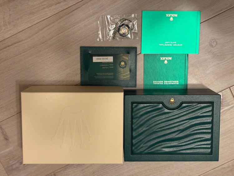 126200（高級時計）の商品画像 - 査定依頼日：2025年10月5日 - 最高査定価格：1,250,000円