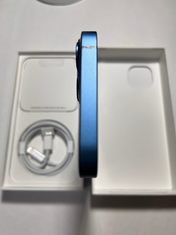 iPhone 13 128GB Softbank（スマホ）の商品画像 - 査定依頼日：2025年2月27日 - 最高査定価格：38,000円