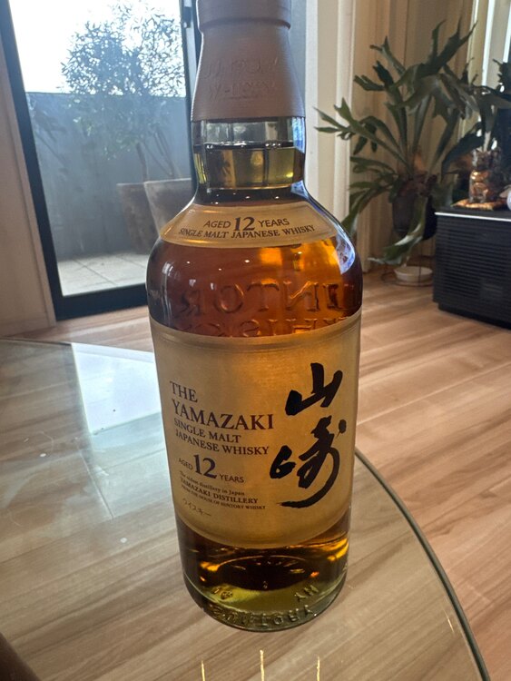 ウイスキー サントリー山崎 （お酒）の商品画像 - 査定依頼日：2025年5月22日 - 最高査定価格：19,000円