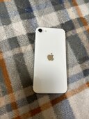 iPhone SE (第 2 世代) 64GB au（スマホ）の商品画像 - 査定依頼日：2024年6月8日 - 最高査定価格：11,000円