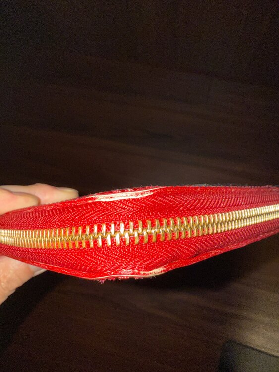 ヴェルニ（ブランド財布・小物）の商品画像 - 査定依頼日：2025年4月9日 - 最高査定価格：6,000円