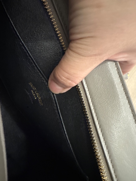 イブサンローラン  （ブランドバッグ）の商品画像 - 査定依頼日：2026年3月31日 - 最高査定価格：110,000円