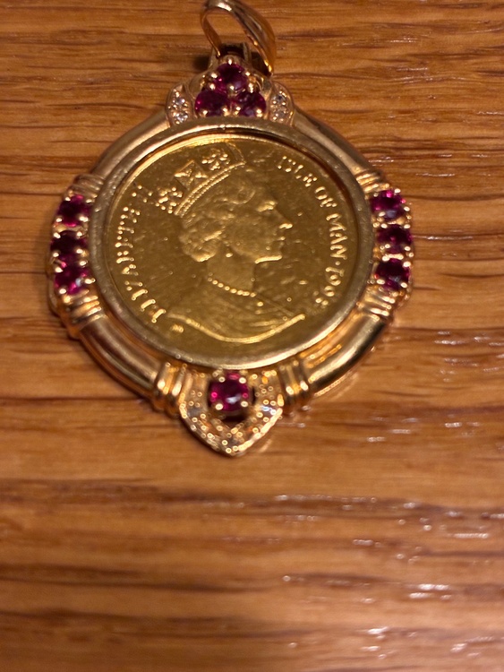 島キャット金貨(純金 k24)金貨ペンダントトップ エリザベス2世1/5オンス（金・貴金属）の商品画像 - 査定依頼日：2026年6月4日 - 最高査定価格：300,000円