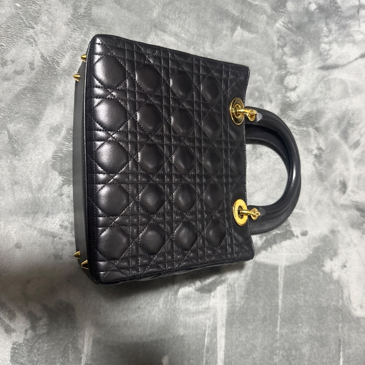 カナージュ（ブランドバッグ）の商品画像 - 査定依頼日：2025年7月22日 - 最高査定価格：200,000円