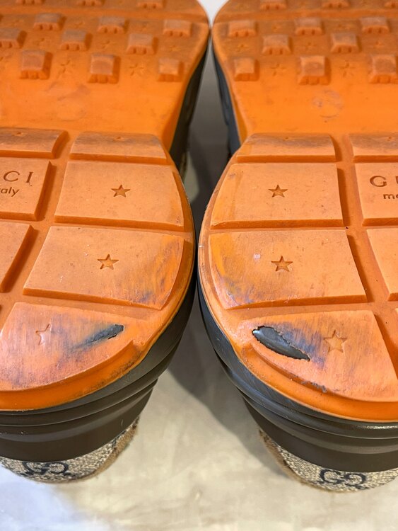 スニーカー（古着・ファッション）の商品画像 - 査定依頼日：2025年2月10日 - 最高査定価格：30,000円