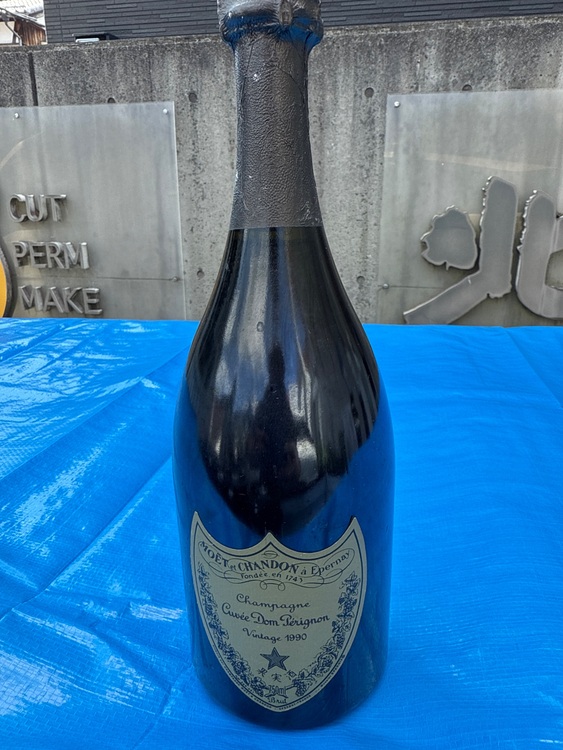 シャンパン ドン・ペリニヨン （お酒）の商品画像 - 査定依頼日：2025年8月19日 - 最高査定価格：30,000円