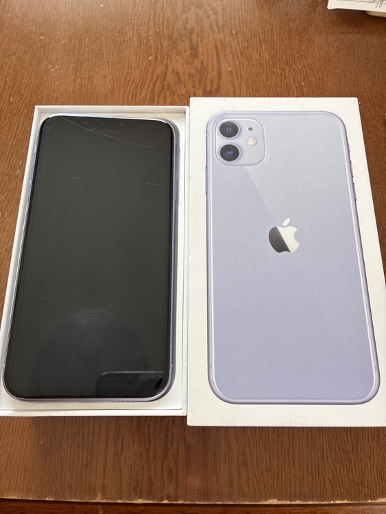 iPhone11 128GB au（スマホ）の商品画像 - 査定依頼日：2026年4月19日 - 最高査定価格：100,000円