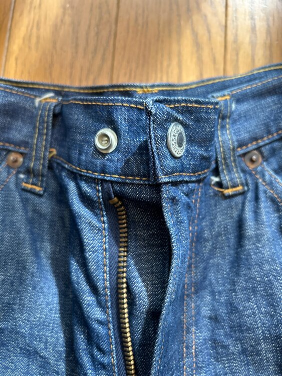 Levisのビンテージデニム（古着・ファッション）の商品画像 - 査定依頼日：2025年1月29日 - 最高査定価格：2,000円