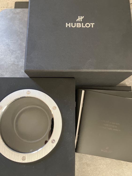 ウブロ クラシックフュージョン （高級時計）の商品画像 - 査定依頼日：2025年11月22日 - 最高査定価格：1,100,000円