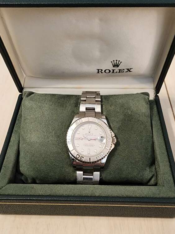 ロレックス　ヨットマスター（高級時計）の商品画像 - 査定依頼日：2025年1月17日 - 最高査定価格：820,000円