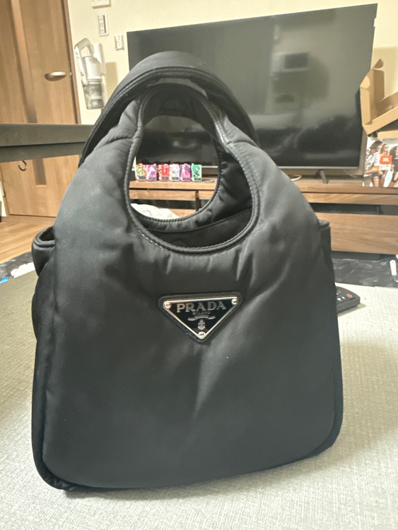 プラダ　パデット 2WAYハンドバッグ　黒　ナイロン　シルバー金具　1BA359（ブランドバッグ）の商品画像 - 査定依頼日：2026年2月8日 - 最高査定価格：120,000円
