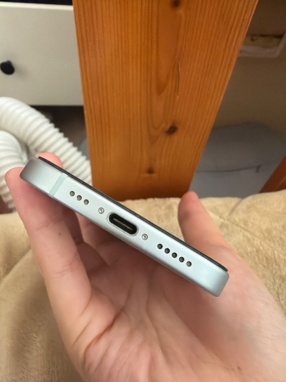 iPhone 15 128GB SIMフリー（スマホ）の商品画像 - 査定依頼日：2026年2月28日 - 最高査定価格：54,000円