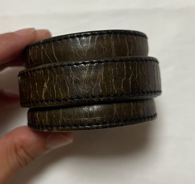 [クロムハーツ R&R　ロックンロール レザーブレスレット]（古着・ファッション）の商品画像 - 査定依頼日：2025年9月14日 - 最高査定価格：30,000円