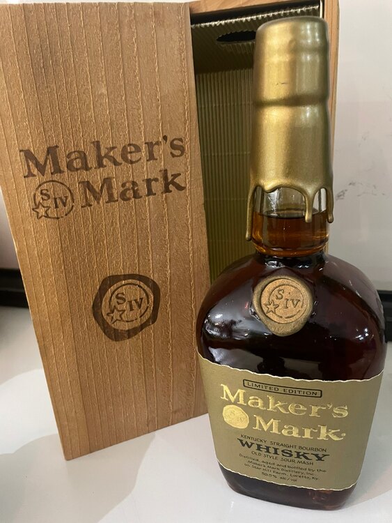 ゴールドメーカーズマーク箱有り（お酒）の商品画像 - 査定依頼日：2025年3月17日 - 最高査定価格：37,000円