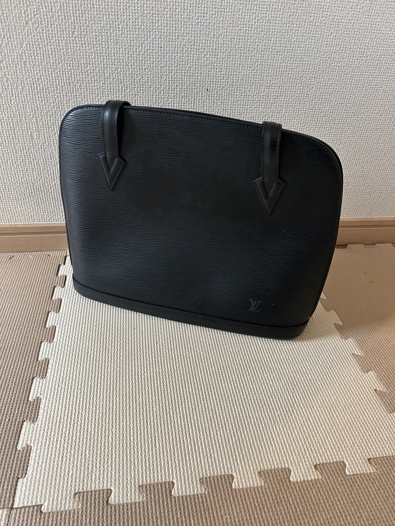 ルイヴィトン エピ（ブランドバッグ）の商品画像 - 査定依頼日：2026年5月23日 - 最高査定価格：50,000円