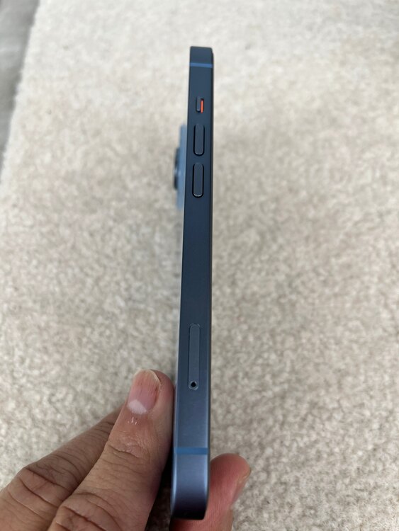 iPhone 14 256GB docomo（スマホ）の商品画像 - 査定依頼日：2025年5月9日 - 最高査定価格：54,000円